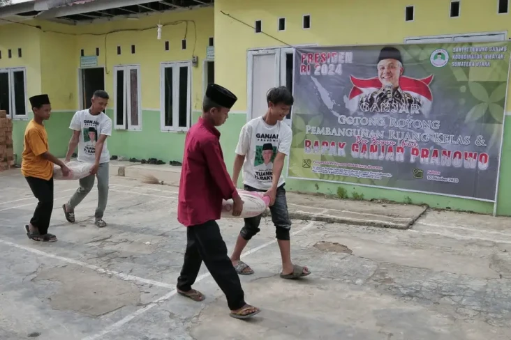 Bangun Ruang Kelas,...