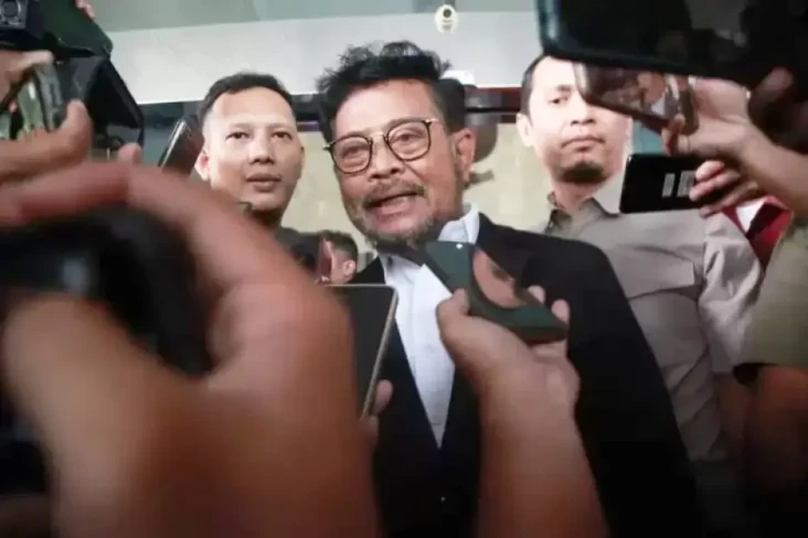 Breaking News: KPK Tangkap...