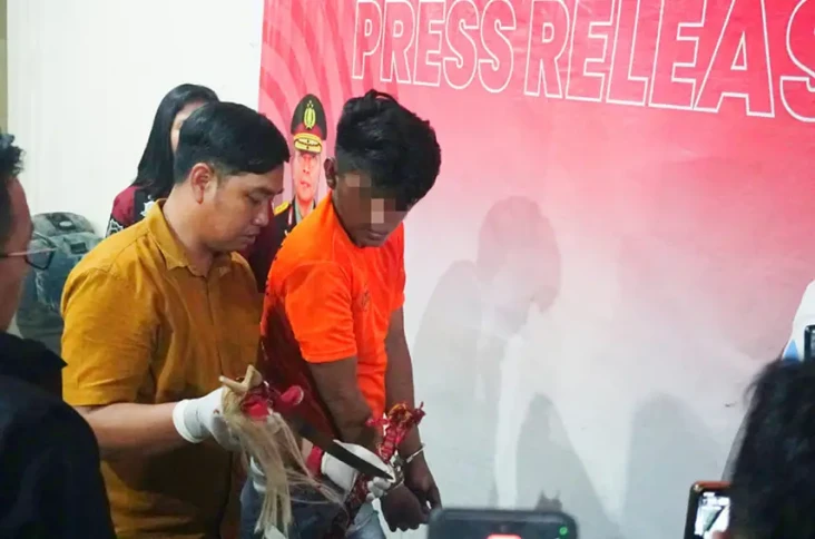 Pembunuh di Pesta Ulang...