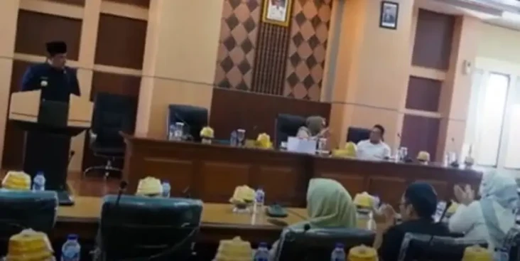 Defisit Anggaran Rp1,5...