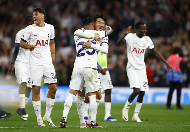 Tottenham Hotspur Pimpin...