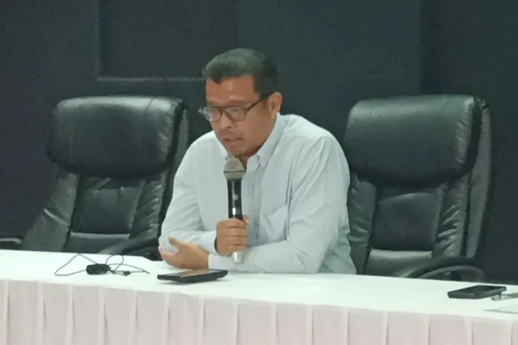 Cak Imin Kritisi Bergabungnya...