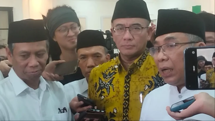 Soal Batas Usia Capres-Cawapres,...