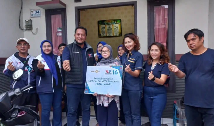 Terima Santunan dari...