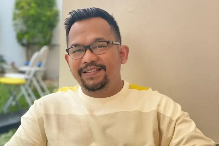 Bedu Rela Bawakan Tas...