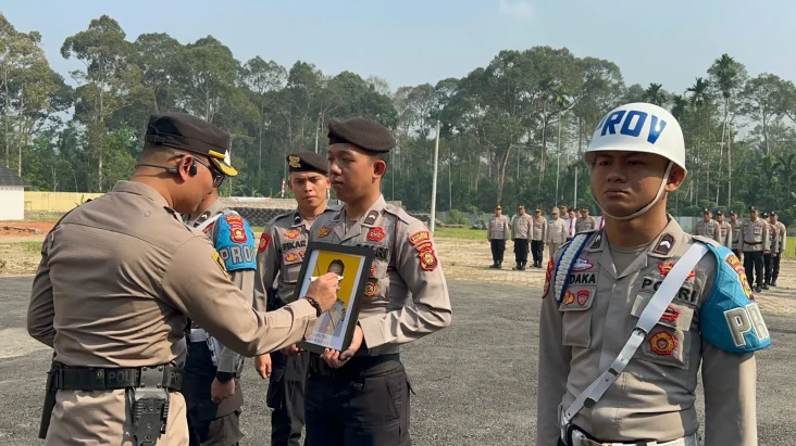 Bolos Kerja 30 Hari,...