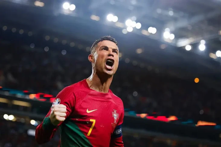 Portugal Sikat Slovakia...