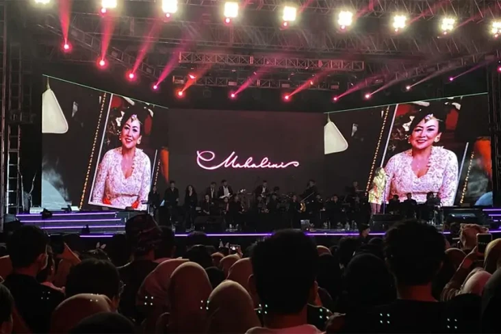 Kenang Mendiang Ibunda...