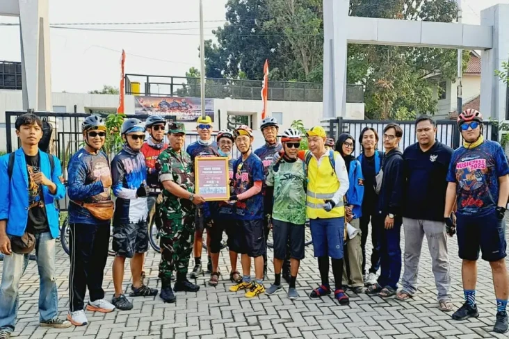 Peringati HUT ke-78...