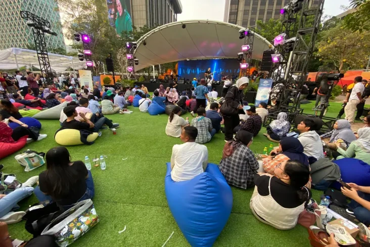 Thamrin 10 Tawarkan...