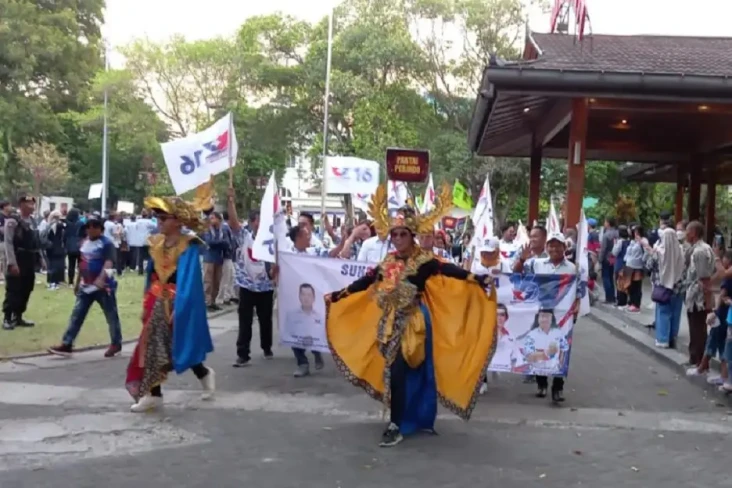 Partai Perindo Tampil...