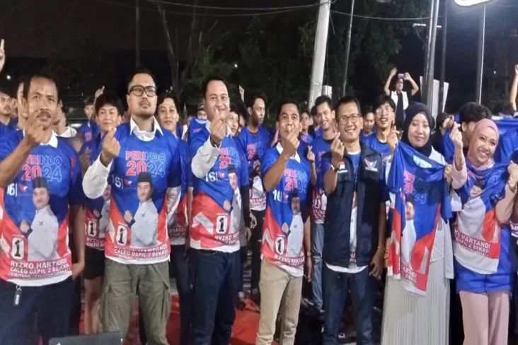 Gelar Turnamen Mobile...