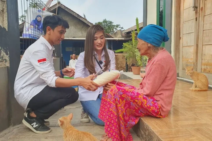 Warga Serbu Lokasi Bagi-bagi...