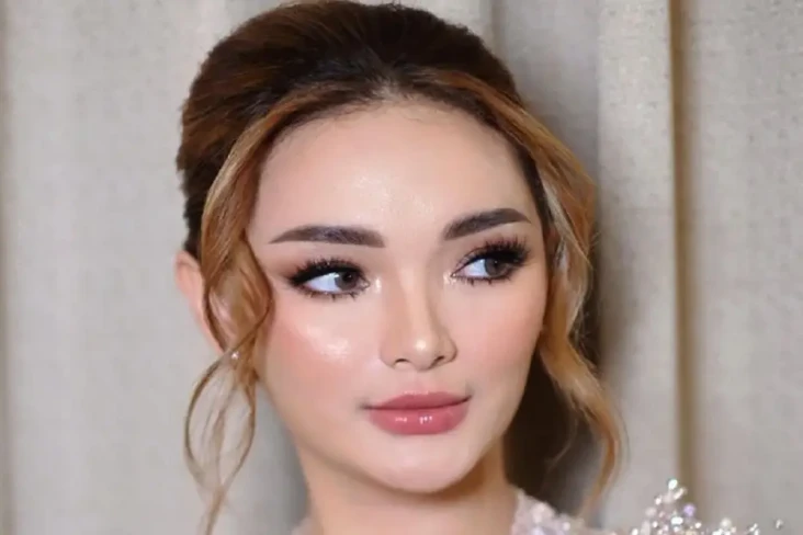 Zaskia Gotik Jual Rumah...