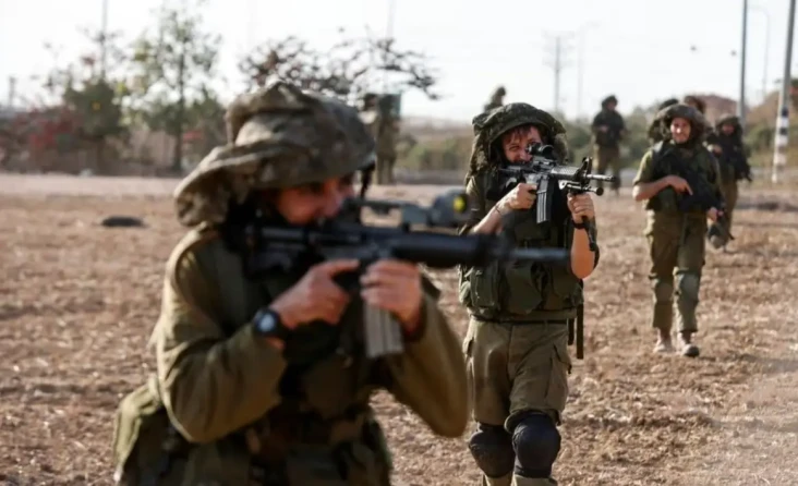 Israel Tunda Serangan...