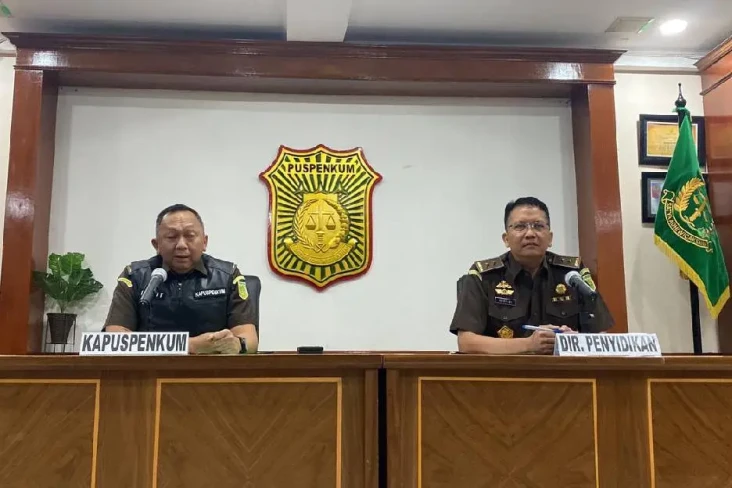 Tersangka Baru Kasus...