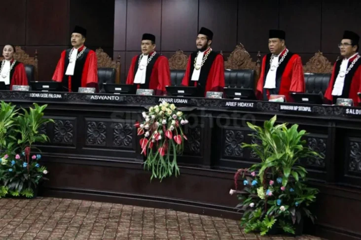 MK Tolak Gugatan Syarat...