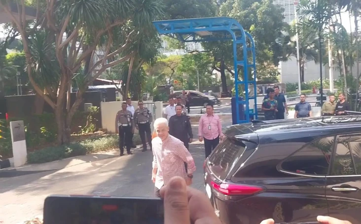 Indonesia Menghadapi...
