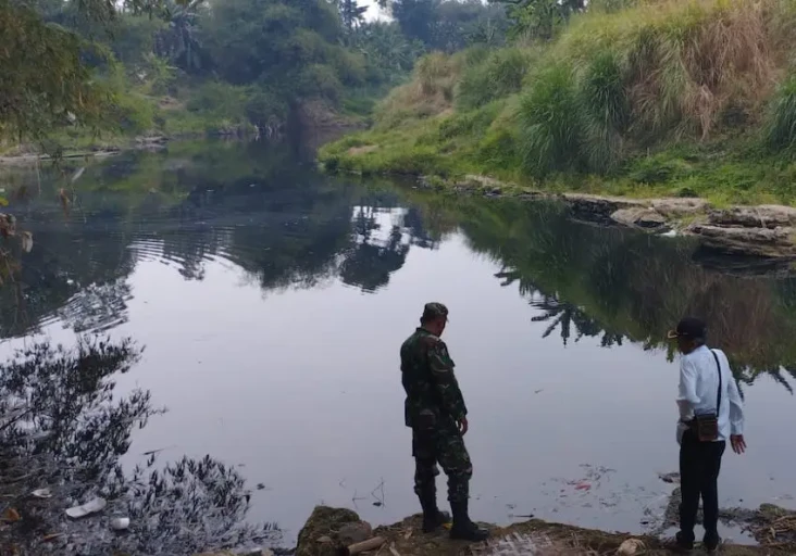 Sungai Cibeet Diduga...