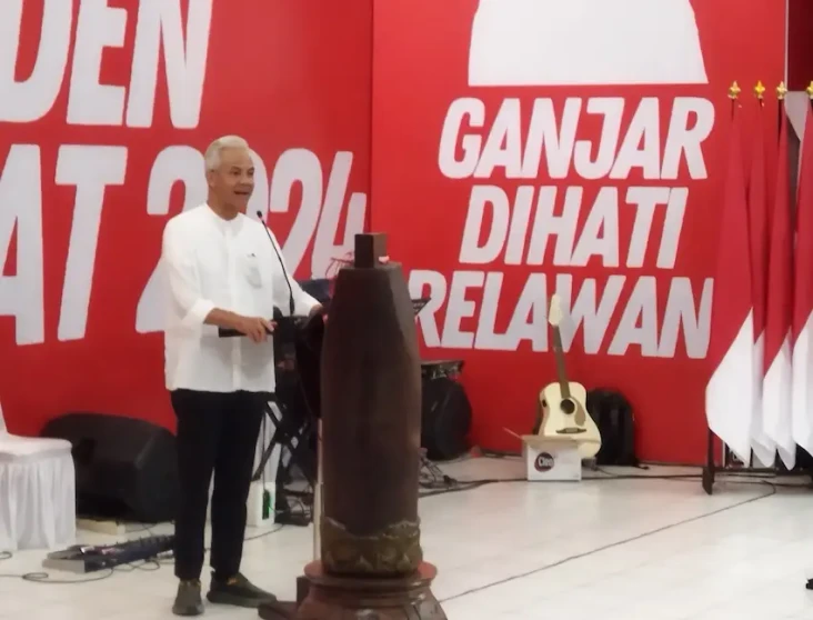 Temui Relawan dan Parpol...