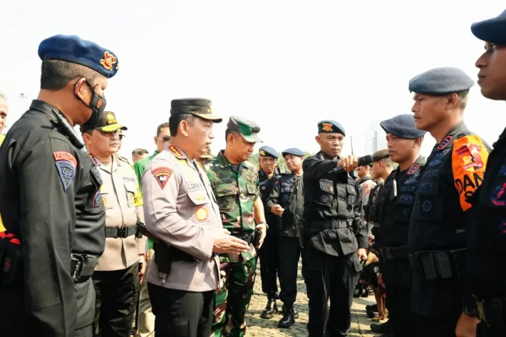 Gelar Pasukan, Kapolri...