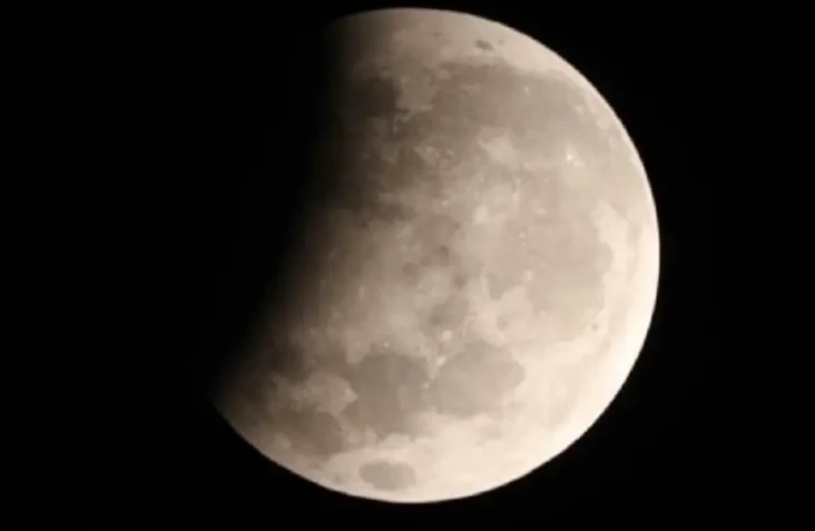 Gerhana Bulan Sebagian...