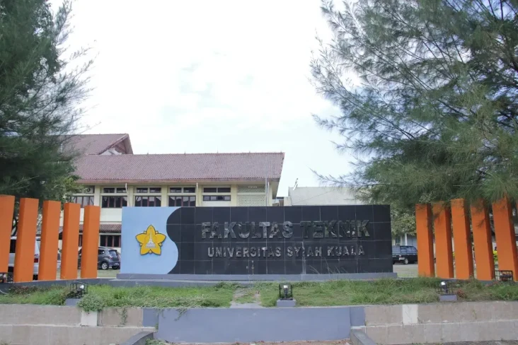 5 Universitas dengan...
