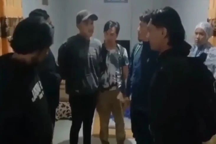 Hamil 9 Minggu, Gadis...