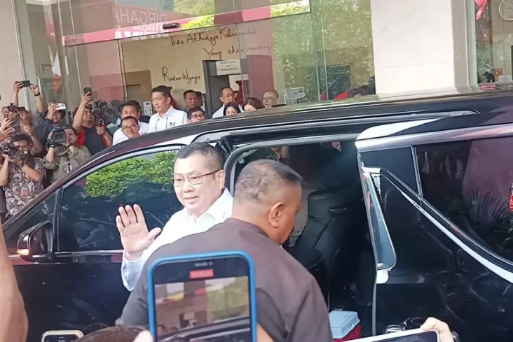Hadiri Pengumuman Cawapres...