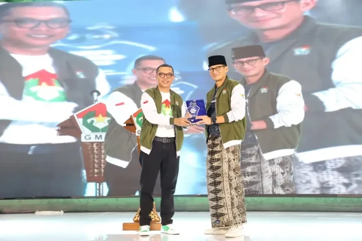 Sandiaga Uno hingga...