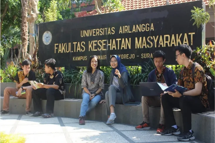 15 Universitas dengan...