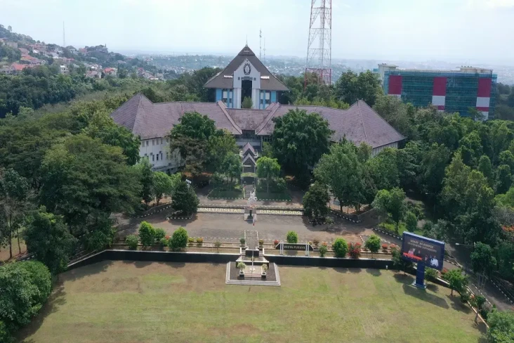 Mau Kuliah di Undip?...