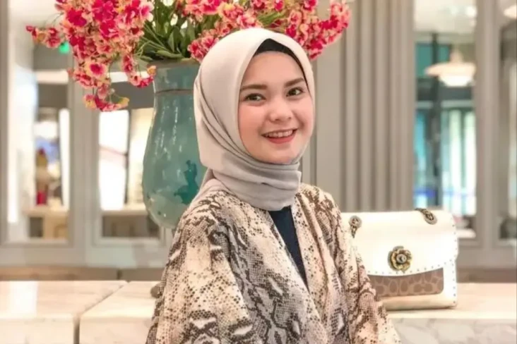 Profil Karina Dinda...