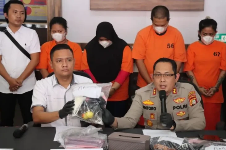 Deretan Kasus yang Ditangani...