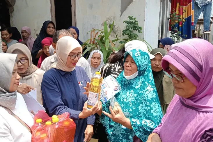 Jumat Berkah, Partai...