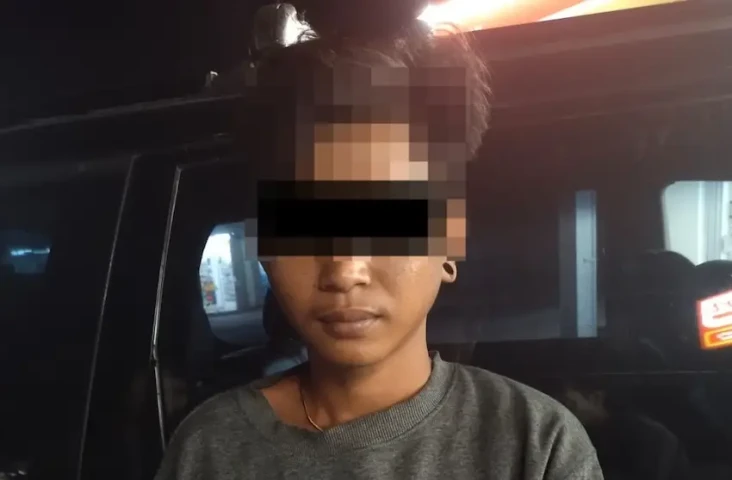 Cabuli Anak di Bawah...