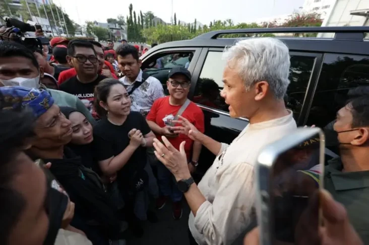 Ganjar Pranowo Komentari...