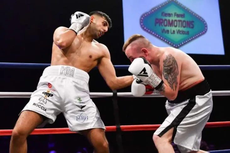Petinju Tak Terkalahkan...