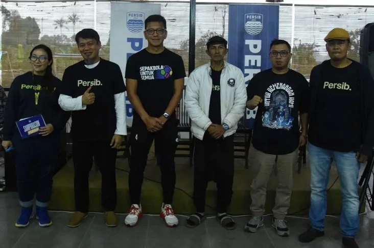 Persib Absen Belanja...
