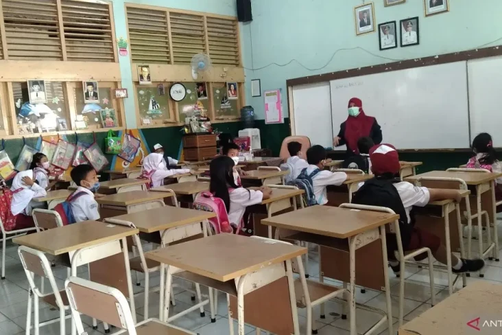 8 Provinsi dengan Rata-rata...