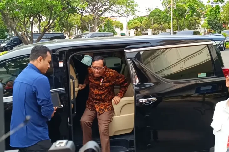 Mahfud MD Menghadap...