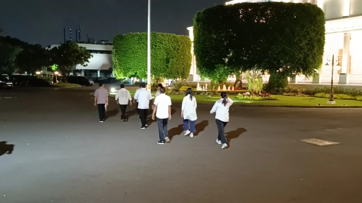 Relawan Jokowi Sambangi...