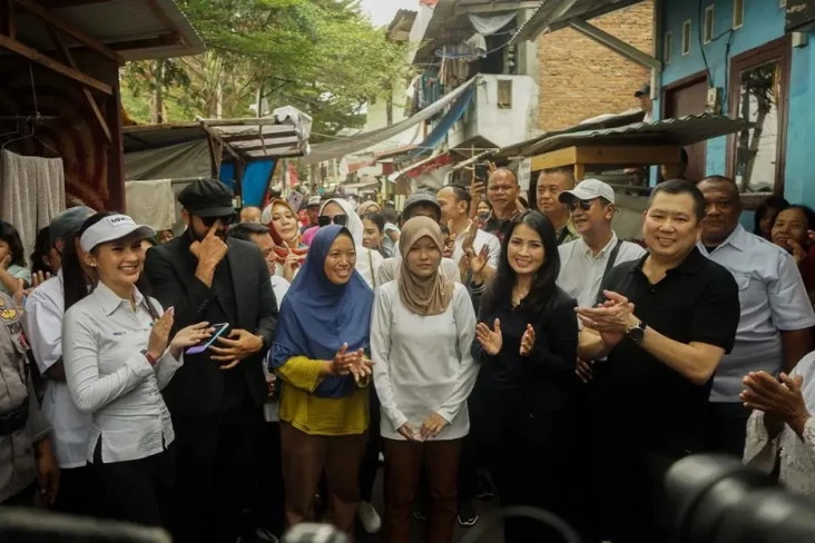 Di Uang Kaget Lagi,...