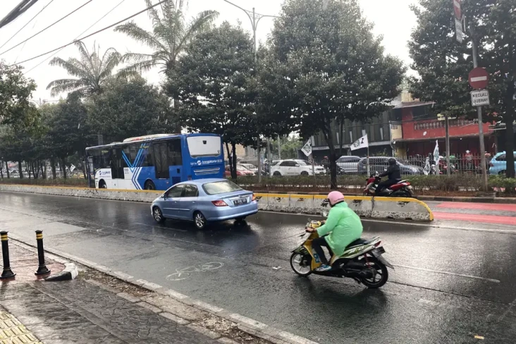 Hujan Guyur Jakarta...