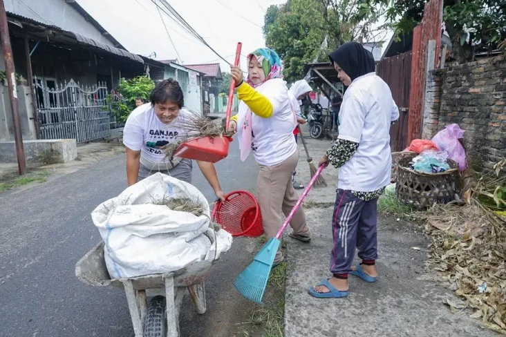 Pupuk Semangat Gotong...
