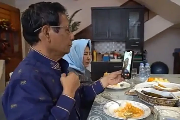 Mahfud MD Selalu Sempatkan...