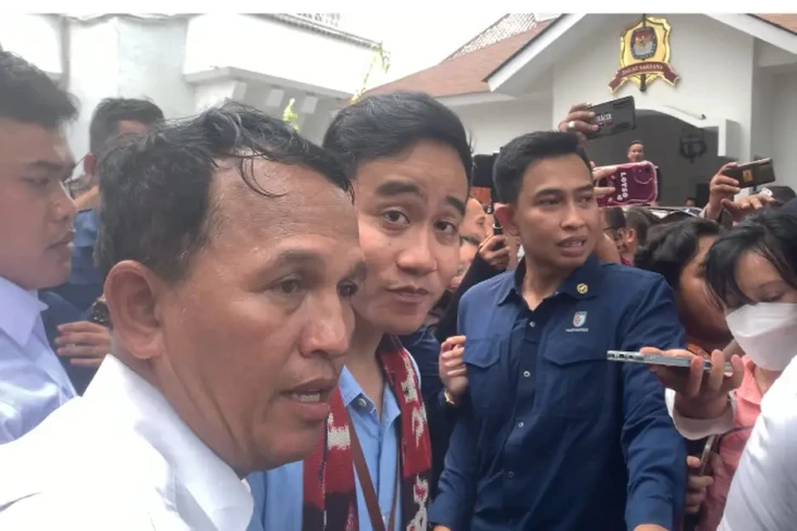 Jadi Cawapres Prabowo,...