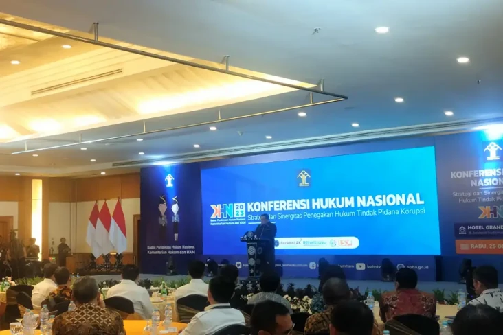 Hakim Konstitusi Arief...