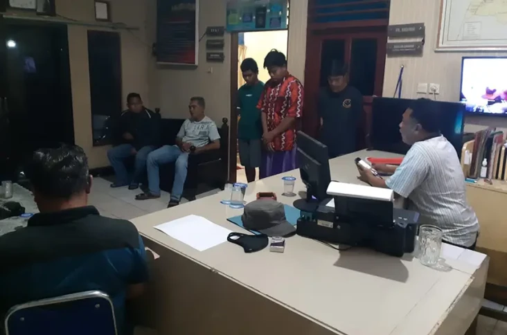 Viral 3 ABG Tanah Laut...