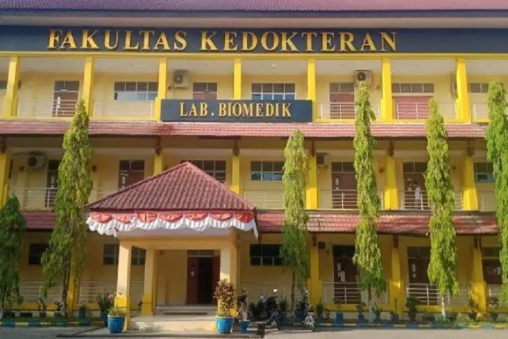 Biaya Kuliah Kedokteran...